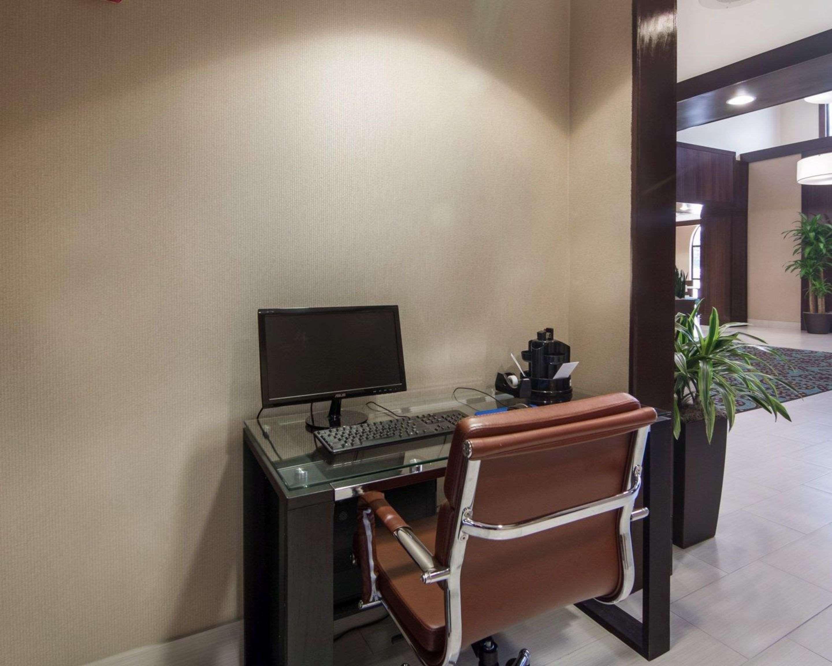 Comfort Suites Houston West At Clay Road Zewnętrze zdjęcie